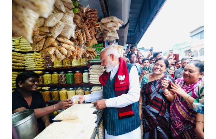 PM મોદીને ઝાલમુરી ખવડાવનાર દુકાનદારને મળી જાનથી મારી નાંખવાની ધમકી, પરિવાર ભયમાં