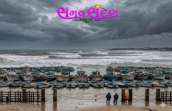 ચોમાસામાં જામનગરના દરિયામાં માછીમારી પર પ્રતિબંધ: તોફાની હવામાન વચ્ચે માછીમારોની સુરક્ષા માટે તંત્રનું કડક જાહેરનામું.