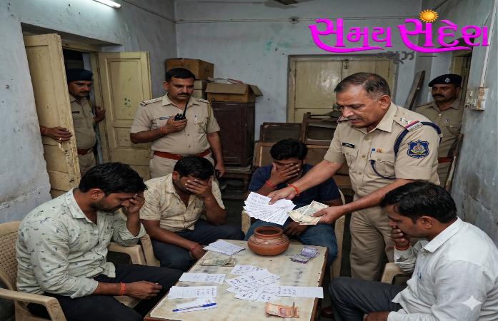 જામનગરમાં પોલીસના તાબડતોબ દરોડા: ત્રણ વિસ્તારોમાંથી વર્લી મટકાનો જુગાર રમતા ચાર શખ્સ ઝડપાયા, કાર્યવાહી તેજ.