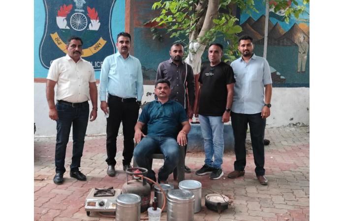 સલાયામાં ભેળસેળયુક્ત ઘી વેચાણનો પર્દાફાશ, અખાદ્ય ઘીનો જથ્થો નાશ કરાયો.