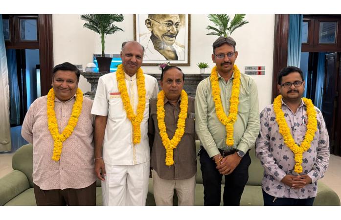 જામનગર પત્રકાર મંડળમાં સર્વાનુમતે બિનહરીફ વરણી: સુવર્ણ જયંતી વર્ષમાં જૂની ટીમને જ ફરી સોંપાઈ જવાબદારી.