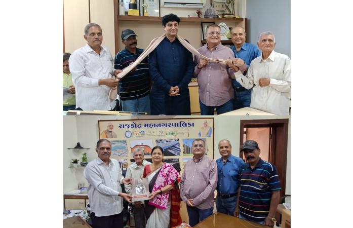 સૌરાષ્ટ્ર યુનિવર્સિટી કર્મચારી કો-ઓપરેટિવ હાઉસિંગ સોસાયટીના હોદ્દેદારોની રાજકોટના નવનિયુક્ત મેયર અને ડેપ્યુટી મેયર સાથે શુભેચ્છા મુલાકાત.