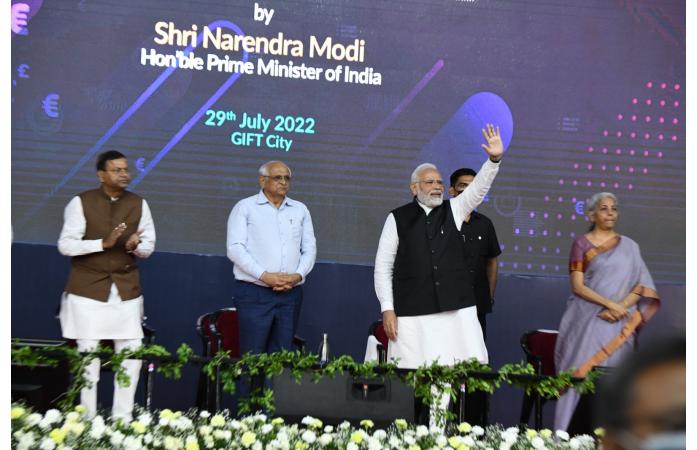 સેવા, સુશાસન અને ગરીબ કલ્યાણના 12 વર્ષ: વડાપ્રધાન નરેન્દ્ર મોદીના નેતૃત્વમાં ભારતની વિકાસગાથા, ગુજરાત બન્યું પ્રગતિનું મોડેલ.