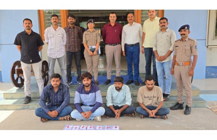 કચ્છથી શ્રીલંકા સુધી ફેલાયેલું આંતરરાષ્ટ્રીય સાયબર ફ્રોડ રેકેટ ઝડપાયું: 105 બેંક ખાતાઓ ભાડે લઈ 11 રાજ્યોમાં 90થી વધુ ઠગાઈઓનો પર્દાફાશ.