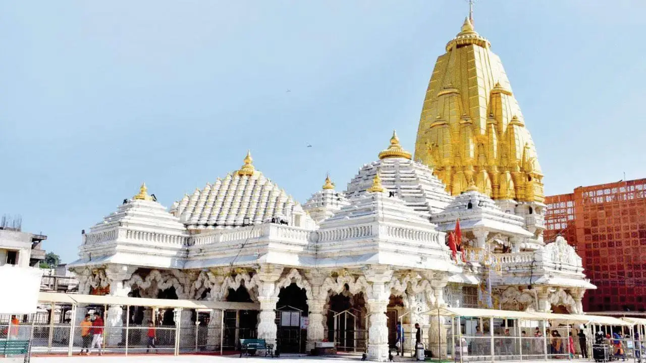 અંબાજી જનારા માઈ ભક્તો માટે મહત્વપૂર્ણ સૂચના: ટ્રાફિક ડાયવર્ઝન અને માર્ગ બંધ અંગે ખાસ જાણકારી