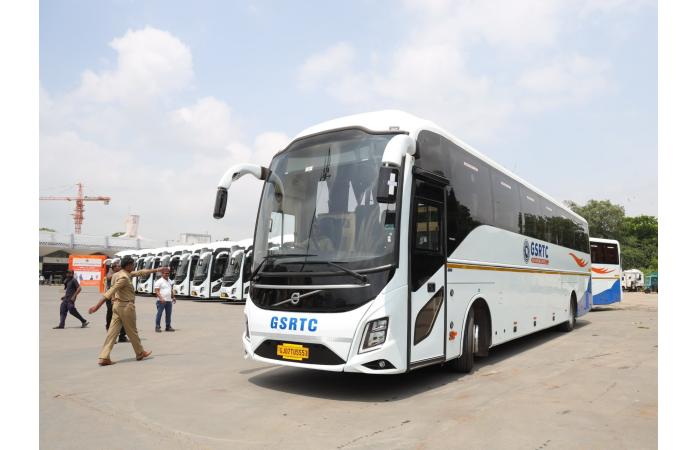 GSRTCનો મહત્વપૂર્ણ નિર્ણય: બસ ડ્યૂટી દરમિયાન ડ્રાઇવર-કંડક્ટર માટે મોબાઇલ વપરાશ પર પ્રતિબંધ.