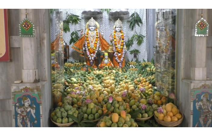 અણદાબાવા આશ્રમ ખાતે દેવપ્રસાદજી મહારાજના 77મા જન્મદિવસની ભક્તિભાવપૂર્વક ઉજવણી, ભગવાન શ્રી લક્ષ્મીનારાયણને ભવ્ય આંબા મનોરથ અર્પણ.