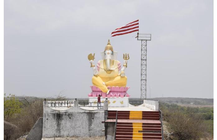 સપડા સિદ્ધિવિનાયક ગણપતિ ધામે આરોગ્ય મંત્રી પ્રફુલ પાનશેરીયાની મુલાકાત.