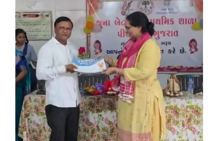 અંકલેશ્વરની જૂના બોરભાઠા બેટ પ્રાથમિક શાળામાં કન્યા કેળવણી મહોત્સવ અને પ્રવેશોત્સવની ભવ્ય ઉજવણી.