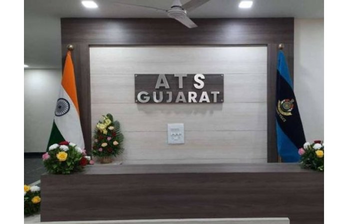 અમદાવાદમાં ATSનો મોટો સપાટો: શાહિબાગમાંથી રૂ. 8 કરોડના પ્રતિબંધિત ‘ટ્રામાડોલ’ ડ્રગ્સ સાથે સપ્લાયર ઝડપાયો, આંતરરાજ્ય ડ્રગ્સ નેટવર્કની આશંકા.