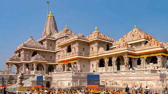 રામ મંદિર દાન ચોરી કેસમાં ઐતિહાસિક નિર્ણય! આરોપીઓની તરફેણમાં કોઈ વકીલ નહીં લડે, અયોધ્યા-ફેઝાબાદ બાર એસોસિએશનનો કડક સંકલ્પ