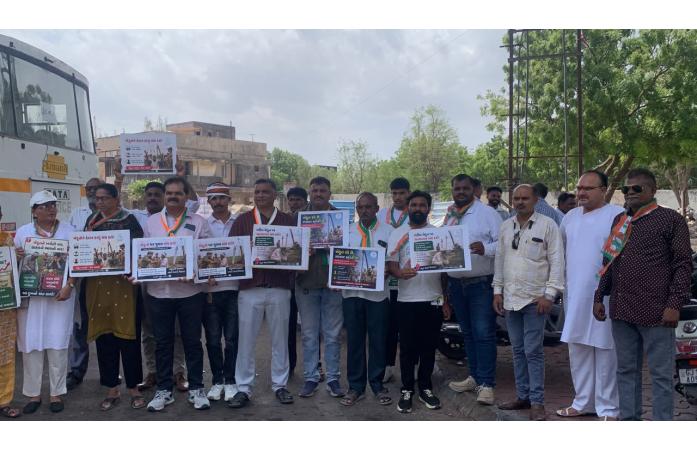 ખેડૂતોને વીજ પોલના વળતરની માંગ સાથે જામનગરમાં કોંગ્રેસનું વિરોધ પ્રદર્શન, 15થી વધુ આગેવાનો અને કાર્યકરોની અટકાયત.