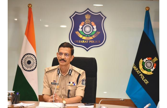 ચોમાસા પૂર્વે ગુજરાત પોલીસ એલર્ટ: DGP જી.એસ. મલિકની અધ્યક્ષતામાં આપત્તિ વ્યવસ્થાપન અંગે રાજ્યવ્યાપી સમીક્ષા બેઠક.