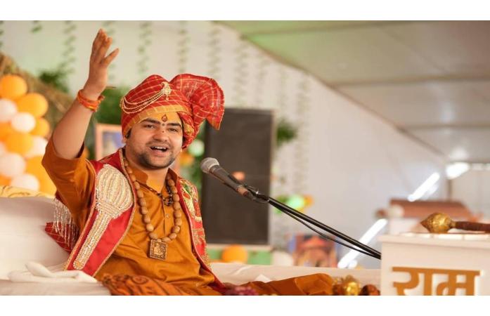 ‘રામ મંદિરના દાનમાં ગેરરીતિ મહાપાપ, ભગવાન જ આપશે દંડ’: ધીરેન્દ્ર કૃષ્ણ શાસ્ત્રીનું અયોધ્યામાં નિવેદન