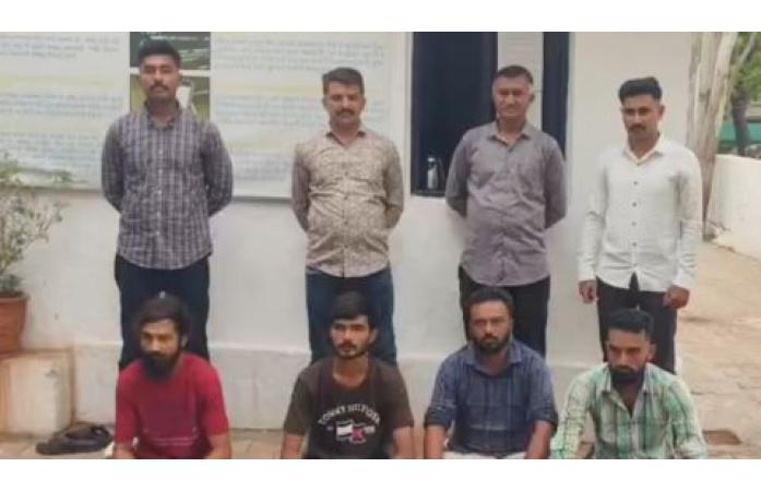 જામનગર જેલમાં મોબાઇલ કાંડનો ભેદ ઉકેલાયો: સાયબર ક્રાઇમ પોલીસે વધુ ચાર આરોપીઓને ઝડપી પાડ્યા.