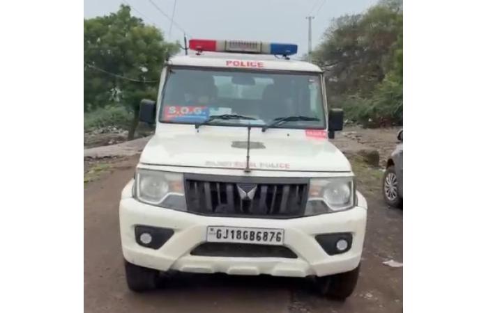 રાજકોટ ગ્રામ્ય SOGનો મોટો સપાટો: ઉપલેટામાંથી રૂ. 8.72 લાખનો ગાંજો જપ્ત, એક આરોપી ઝડપાયો; બે શખ્સો વોન્ટેડ જાહેર.