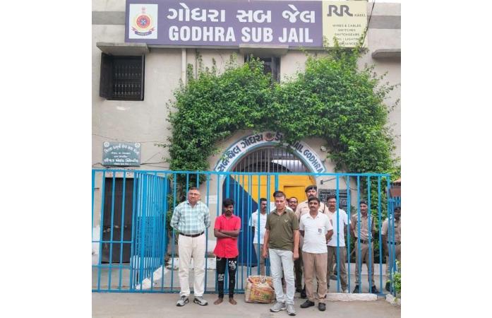 ગોધરા સબ જેલની માનવતાભરી પહેલ: આર્થિક રીતે નબળા કાચા કામના કેદીને NGOની મદદથી મળી જામીન, જેલમાંથી મુક્તિ