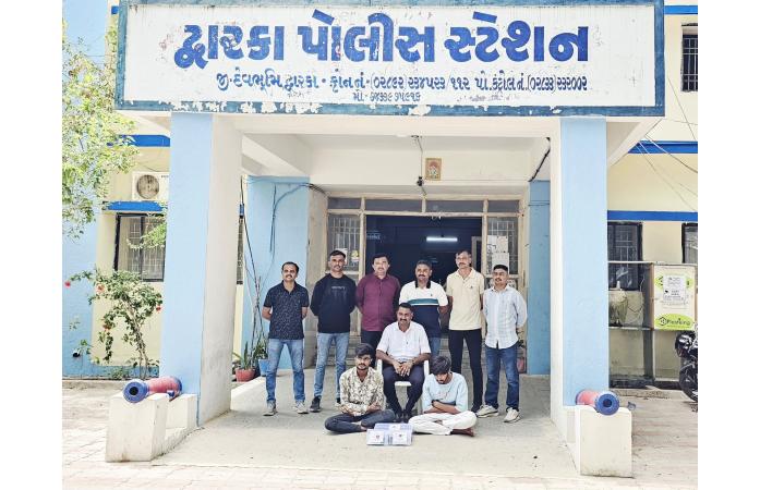 વરવાળાની ₹5.50 લાખની ચોરીનો ભેદ ઉકેલાયો, મામાની દુકાનમાં ભાણેજે જ કર્યો હાથફેરો