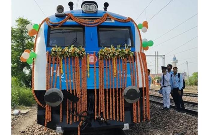 ભારતની પ્રથમ હાઇડ્રોજન ટ્રેનને વડાપ્રધાન મોદીની લીલીઝંડી: જીંદ–સોનીપત રૂટ પર શરૂ થઈ પ્રદૂષણમુક્ત રેલસેવાની નવી શરૂઆત.