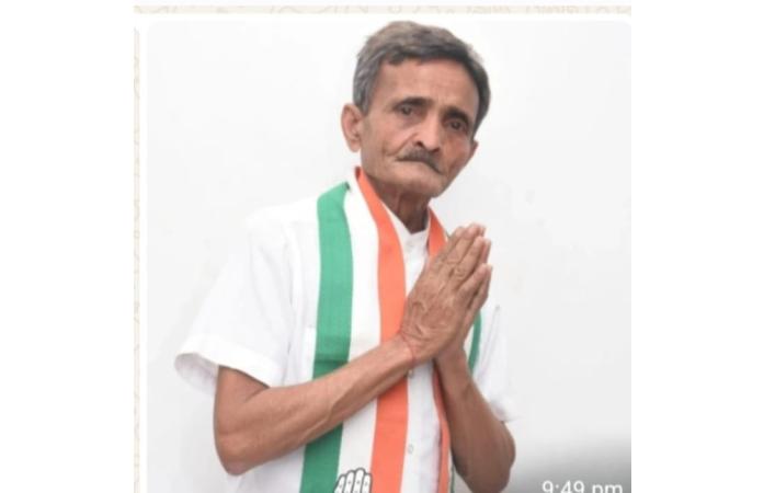 વિદ્યાર્થીઓ પર લાઠીચાર્જની પૂર્વ કોંગ્રેસ અધ્યક્ષે નિંદા કરી.