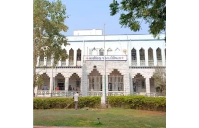 પોરબંદર સિવિલ હોસ્પિટલમાં દિવ્યાંગ દર્દીઓ માટે કેશ બારી પર વિશેષ સુવિધાની માંગ, સામાજિક કાર્યકરની રજૂઆત