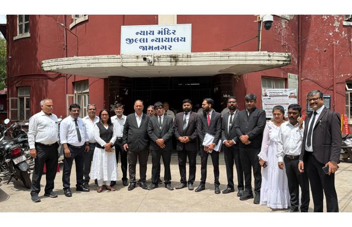 રાજકોટમાં હાઇકોર્ટ બેંચની માંગ તેજ: જામનગર વકીલ મંડળ પણ આંદોલનમાં જોડાયું, આજે કલેક્ટરને આવેદનપત્ર અપાશે.