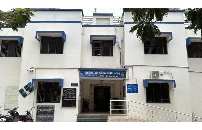 જામનગરમાં બે વર્ષ જૂના હત્યા કેસનો પર્દાફાશ: પત્ની, પ્રેમી સહિત ત્રણ આરોપીઓ ઝડપાયા.