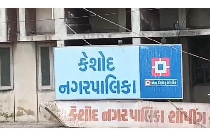 કેશોદમાં ખુલ્લા ગટરના ઢાંકણાં બન્યા અકસ્માતનું આમંત્રણ, નગરપાલિકાની તાત્કાલિક કાર્યવાહીની ઉઠી માંગ.