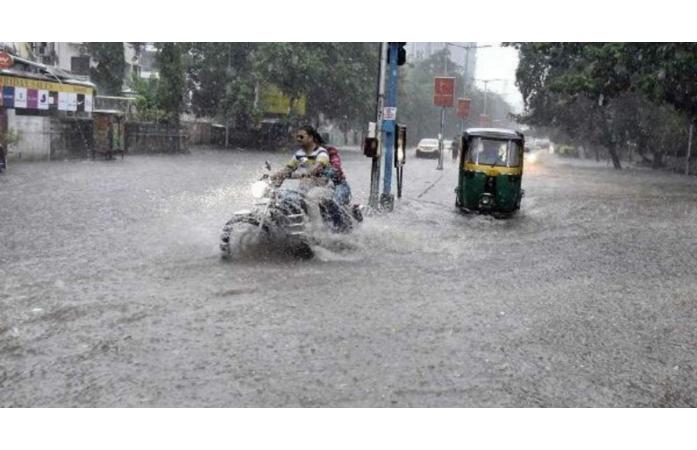 રાજકોટમાં મેઘરાજાનું તોફાન: એક જ કલાકમાં પોણા બે ઈંચ વરસાદ