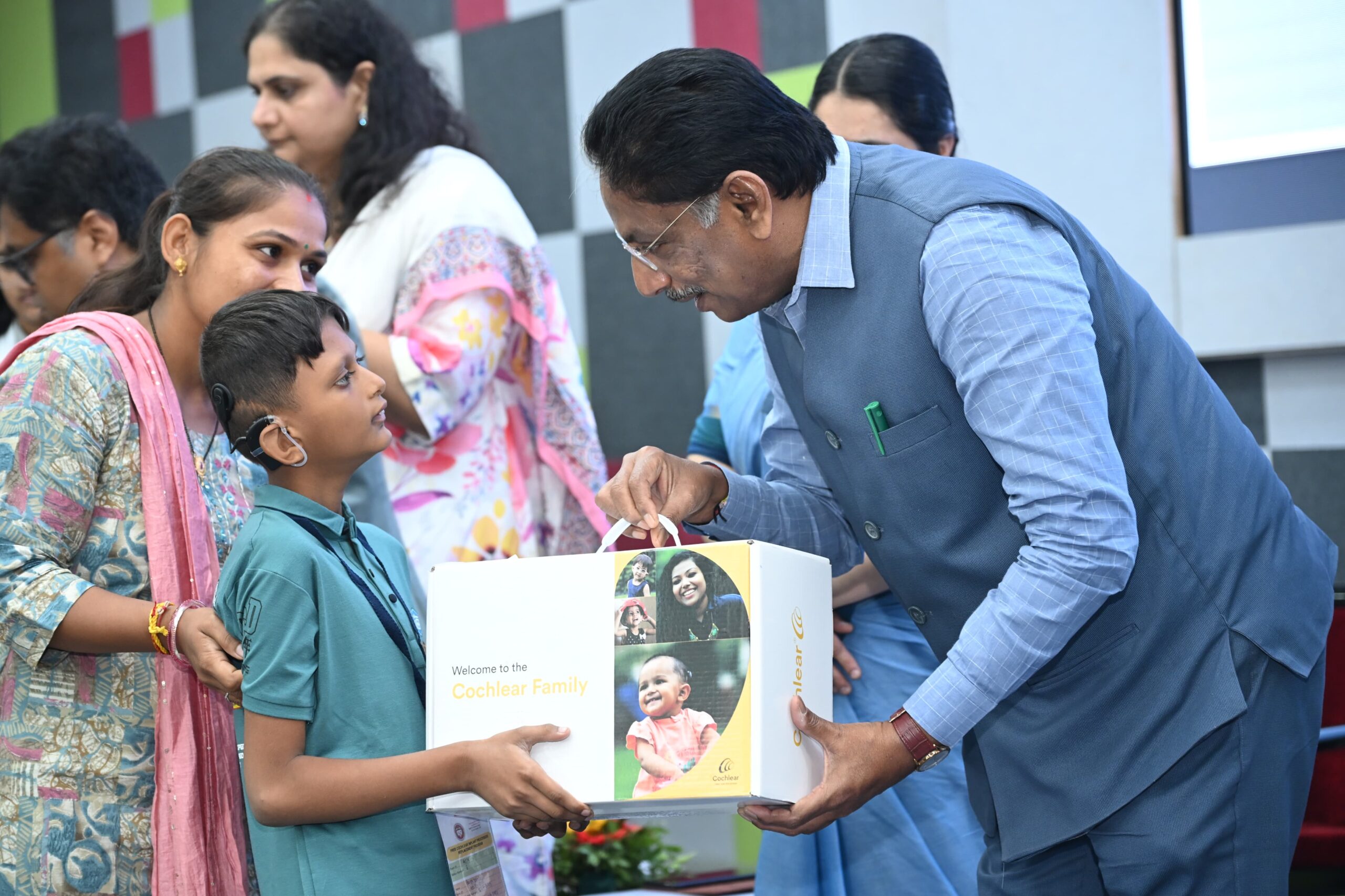મશીન ભલે તૂટે, બાળકોના સપના નહીં તૂટવા દઈએ : આરોગ્ય મંત્રી ઋષિકેશ પટેલ