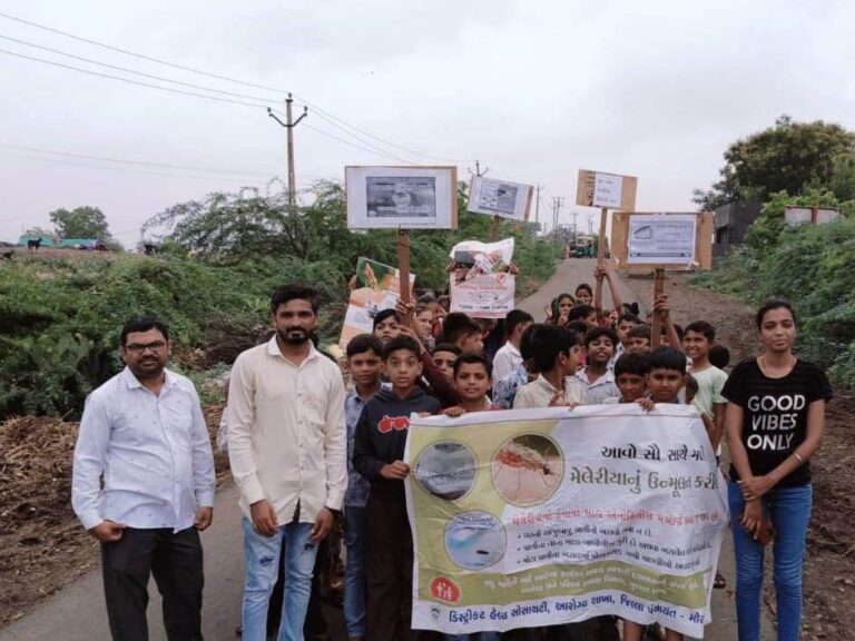 મેલેરીયા વિરોધી માસ: મોરબી જિલ્લાના આરોગ્ય વિભાગે ઘરો સુધી પહોંચી વૈજ્ઞાનિક સર્વેલન્સ અને મચ્છર નિવારણ અભિયાન ચલાવ્યું
