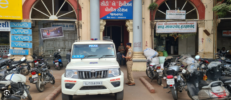 જામનગરમાં લોખંડના પાઇપથી હુમલો: વ્યવસાયિક વેરવાવટના કારણે બેના જથ્થાએ હુમલો કરી ગંભીર ઇજા પહોંચાડી…