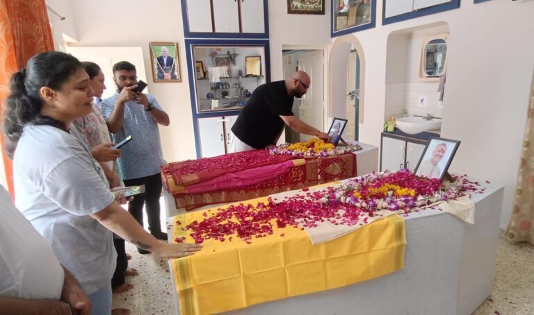 અહેવાલે ઊંડી દુખદ ઘટના વચ્ચે માનવતા ઝળકાવતી કામગીરી: અમદાવાદ પ્લેન દુર્ઘટનામાં અવસાન પામેલા જામનગરના દંપતી માટે વહીવટી તંત્ર બન્યું આધારેતરું બળ