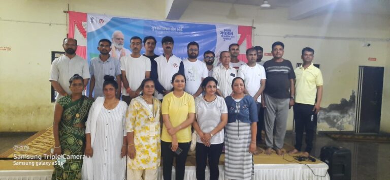 કાલાવડમાં ઉજવાયો યોગનો મહાપર્વ: ૧૧મો આંતરરાષ્ટ્રીય યોગ દિવસ "એક પૃથ્વી, એક સ્વાસ્થ્ય માટે યોગ" થીમ સાથે મનાવાયો