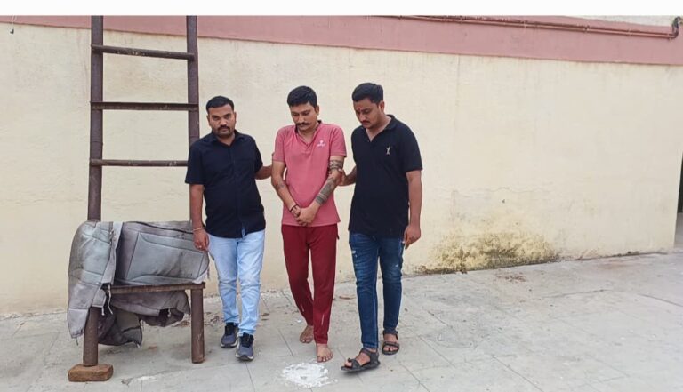 જામનગરમાં 42 વર્ષીય યુવાનની હત્યા કેસનોCITY B પોલીસ સ્ટેશન દ્વારા ભેદ ઉકેલાયો, કલાકોની અંદર બે આરોપીઓ ઝડપાયા…