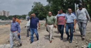 જામનગરમાં મ્યુનિસિપલ કમિશનર સતત મેદાનમાં: શહેરના રસ્તાઓની હાલત જાણવા માટે સત્યમ કોલોની સહિત અનેક વિસ્તારોમાં કર્યું જાતે નિરીક્ષણ