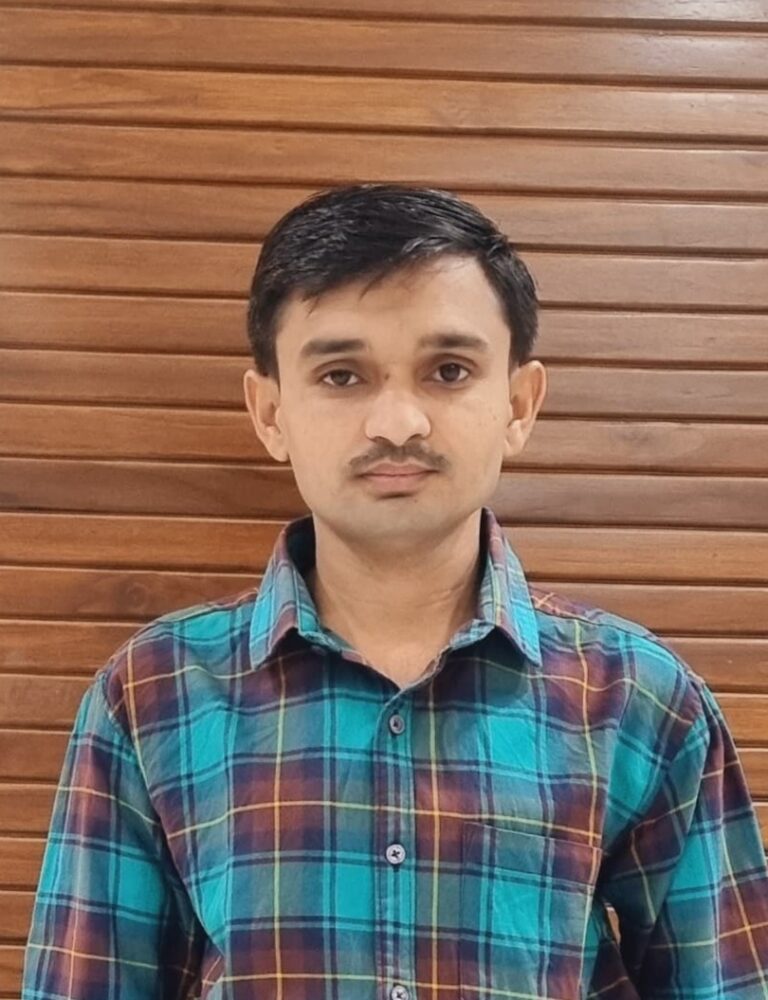 ગોંડલ માર્કેટિંગ યાર્ડ સામેના હાઈવે પર બેરીગેટ લગાવવાની માંગ ઉઠી: યુવા અગ્રણી કુલદીપસિંહ જાડેજાની શહેર પોલીસને રજૂઆત