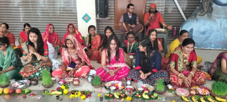 જામનગરમાં જયાપાર્વતી વ્રતની આજથી ભક્તિમય શરૂઆત : શહેરની કુમારિકાઓ માતાજીની આરાધનામાં લીન
