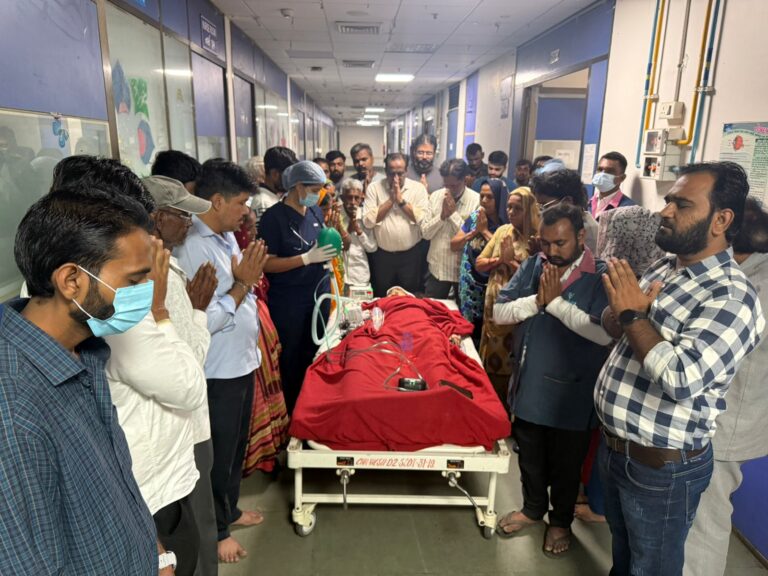માત્ર ૧૨ કલાકમાં થયેલા બે અંગદાનથી નવજીવન: અમદાવાદ સિવિલ હોસ્પિટલમાં અંગદાનનો આંકડો ૨૦૪ પર પહોંચ્યો, ૬૫૧ લોકોને મળી નવી આશા