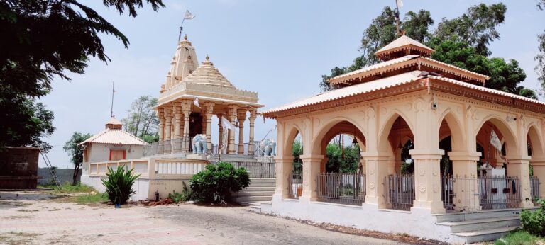 “ગોધાણા ગામની અનોખી પરંપરા: રક્ષાબંધન ભાદરવા સુદ તેરસે જ કેમ ઉજવાય છે?”