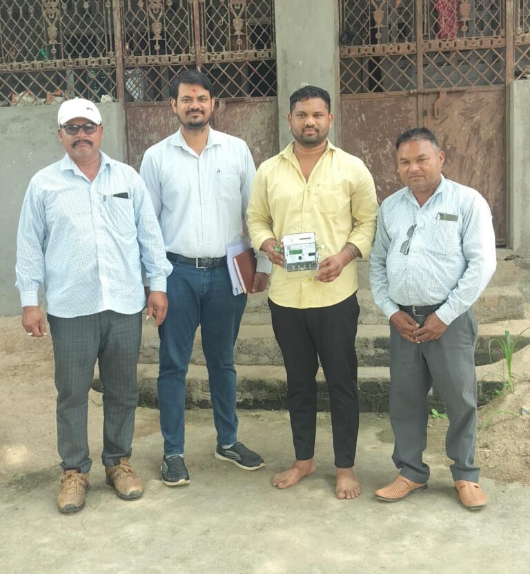 શહેરા તાલુકામાં સ્માર્ટ મીટર સ્થાપનાની કામગીરી જોરશોરથી શરૂ : અત્યાર સુધીમાં 8,074 મીટર બદલાયા