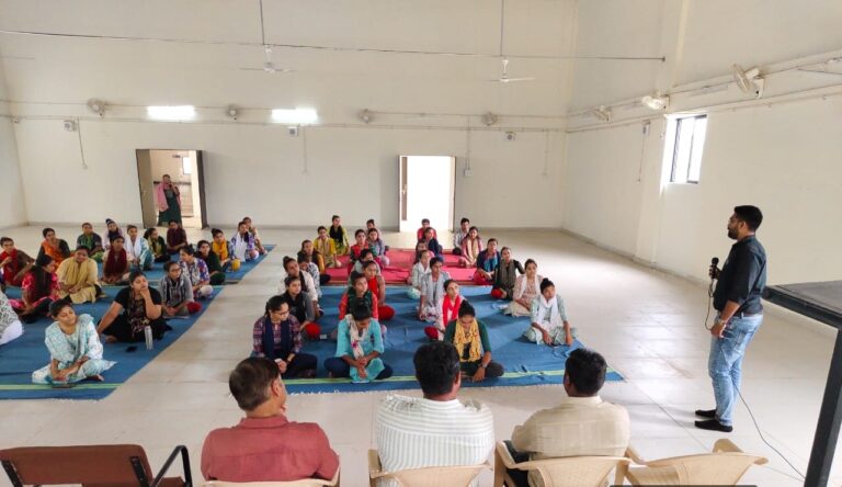 જામનગરમાં આરોગ્ય જાગૃતિનો સંકલ્પ: ટીબી મુક્ત ભારત અભિયાન અને નારી વંદન ઉત્સવ અંતર્ગત આરોગ્ય સેમિનારમાં મહિલાઓને રોગ નિવારણ અને સર્વાંગી વિકાસ માટે માર્ગદર્શન.