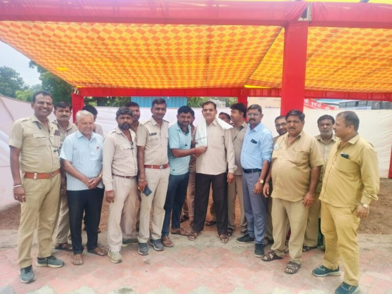 સેવા સમર્પણનું સન્માન : જામનગર ડેપોના ડ્રાઈવર કે.પી. ભંડેરીને સહકર્મીઓની ભાવભીની વિદાય