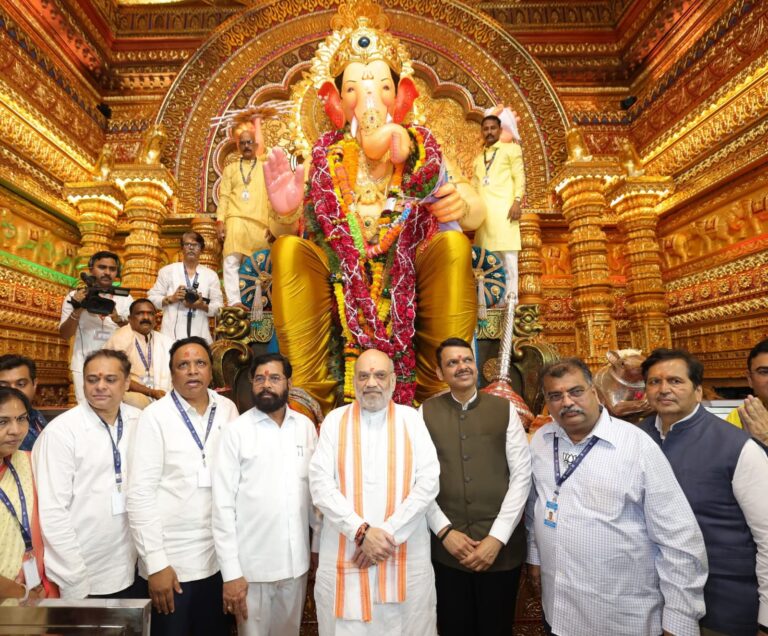 અમિત શાહના લાલબાગચા રાજા દર્શનથી લઈને વિમાન ખામી સુધી – એક યાદગાર મુંબઈ પ્રવાસ