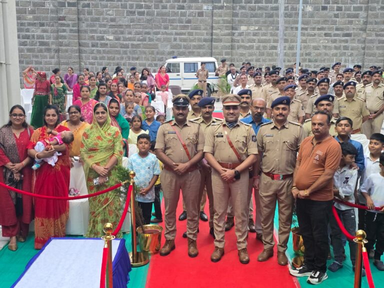 સુરક્ષિત ગુજરાત – મજબૂત માળખા તરફ એક પગલું : કેન્દ્રીય ગૃહમંત્રી અમિતભાઈ શાહ દ્વારા જામનગર જિલ્લા જેલ ખાતે નવનિર્મિત સ્ટાફ ક્વાર્ટર્સ તથા રાજ્ય માટેની અદ્યતન સેવાઓનું લોકાર્પણ