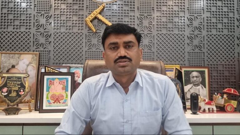 ગોંડલ માર્કેટિંગ યાર્ડમાં નવી મગફળીની ધમાકેદાર આવક : એક જ દિવસે 30 હજાર બોરીઓ વેચાઈ, ખેડૂતોને સારો ભાવ મળતા ખુશી છવાઈ