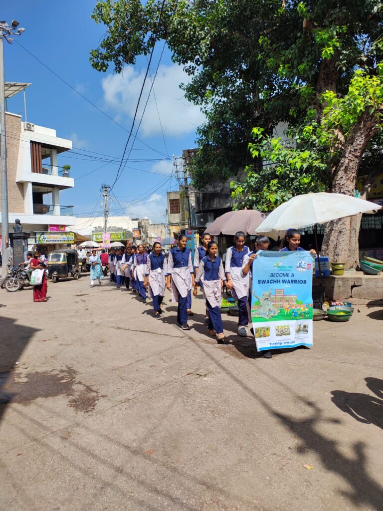 જામજોધપુરમાં સ્વચ્છતાની ગુંજ: વિદ્યાર્થીનીઓની રેલીથી પ્રસરી જનજાગૃતિ – સ્વચ્છ ભારત મિશનને નવી ઉર્જા