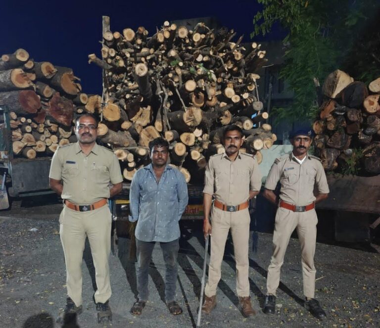 શહેરા તાલુકામાં વનવિભાગની મોટી કાર્યવાહી : પાસ-પરમીટ વગર સાગી લાકડાનો જથ્થો લઈ જતી ટ્રક ઝડપી, રૂપિયા 4.50 લાખનો મુદ્દામાલ કબ્જે