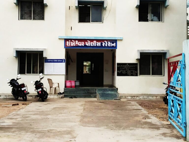 શંખેશ્વર વિસ્તારમાં એલસીબીની મેગા કાર્યવાહી : 66.27 લાખનો વિદેશી દારૂ જપ્ત, કન્ટેનર સહિત કુલ 86.27 લાખનો મુદ્દામાલ કબ્જે – પોલીસના અભિયાનથી દારૂબૂટલેગરોમાં ફફડાટ