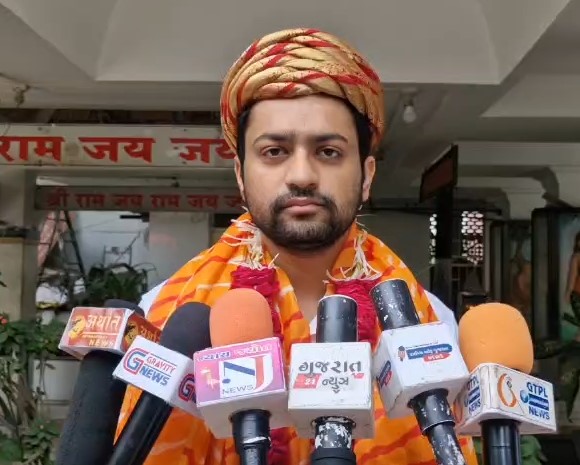 “જામનગરનો ગૌરવ સમર્થ ભટ્ટ – મલેશિયામાં યોજાયેલી કોમનવેલ્થ એશિયન સમિટમાં ભારતનો તેજસ્વી અવાજ”